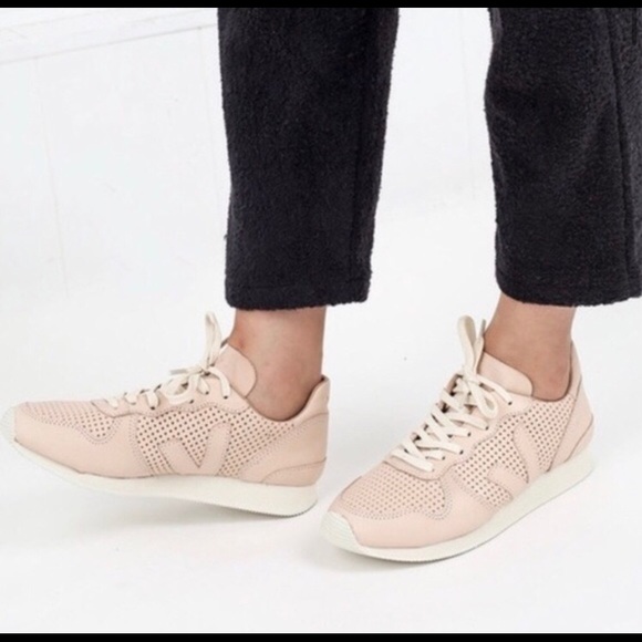 veja bastille leather sneakers
